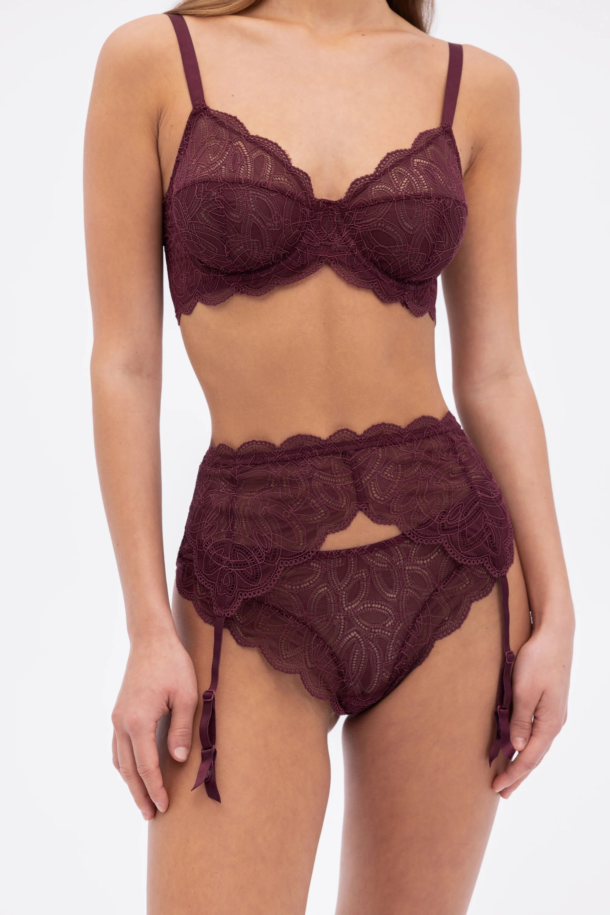 Dahlia Garter Belt | Cherry Lacquer - Image 2