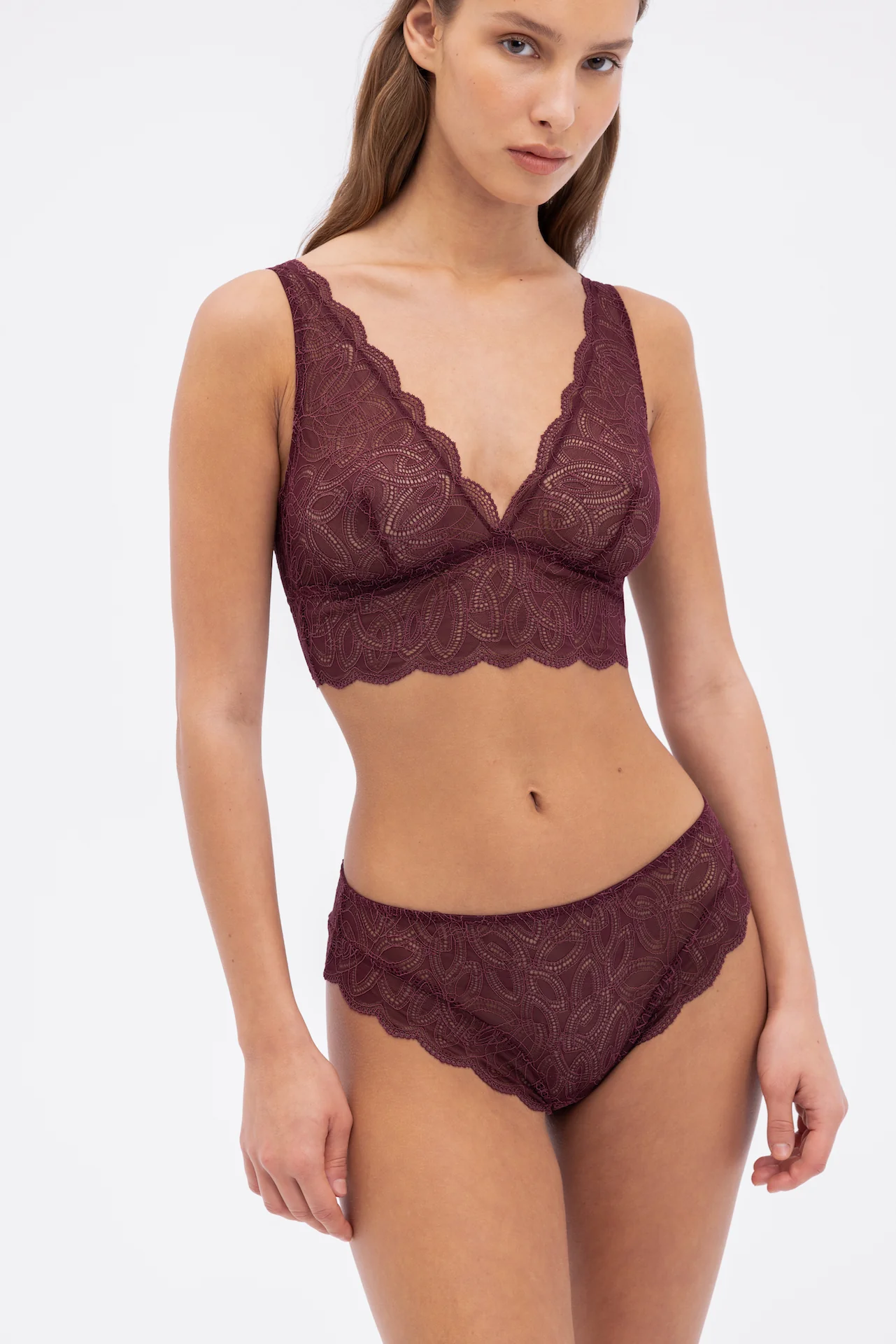 Dahlia Soft Plunge Bra | Cherry Lacquer - Image 3