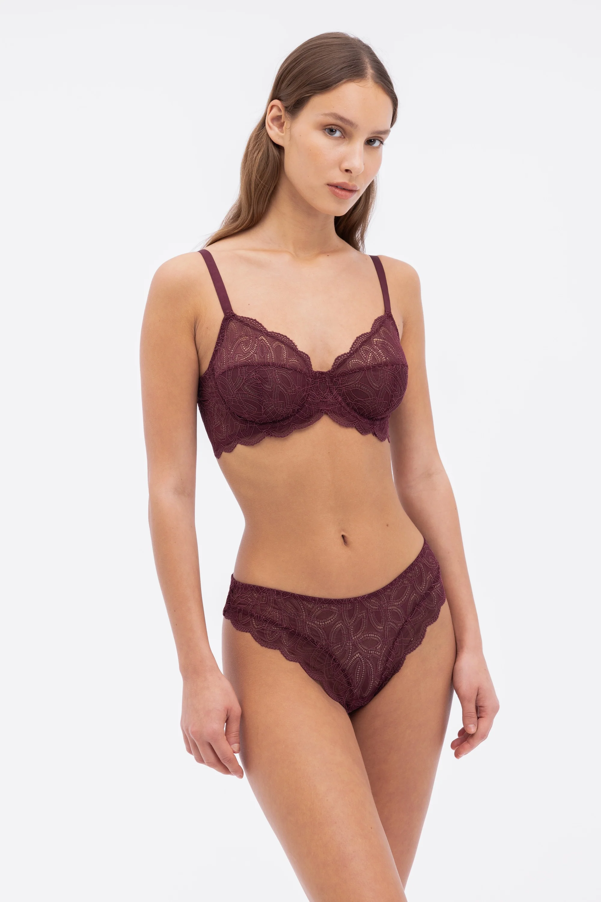 Dahlia Thong | Cherry Lacquer - Image 2