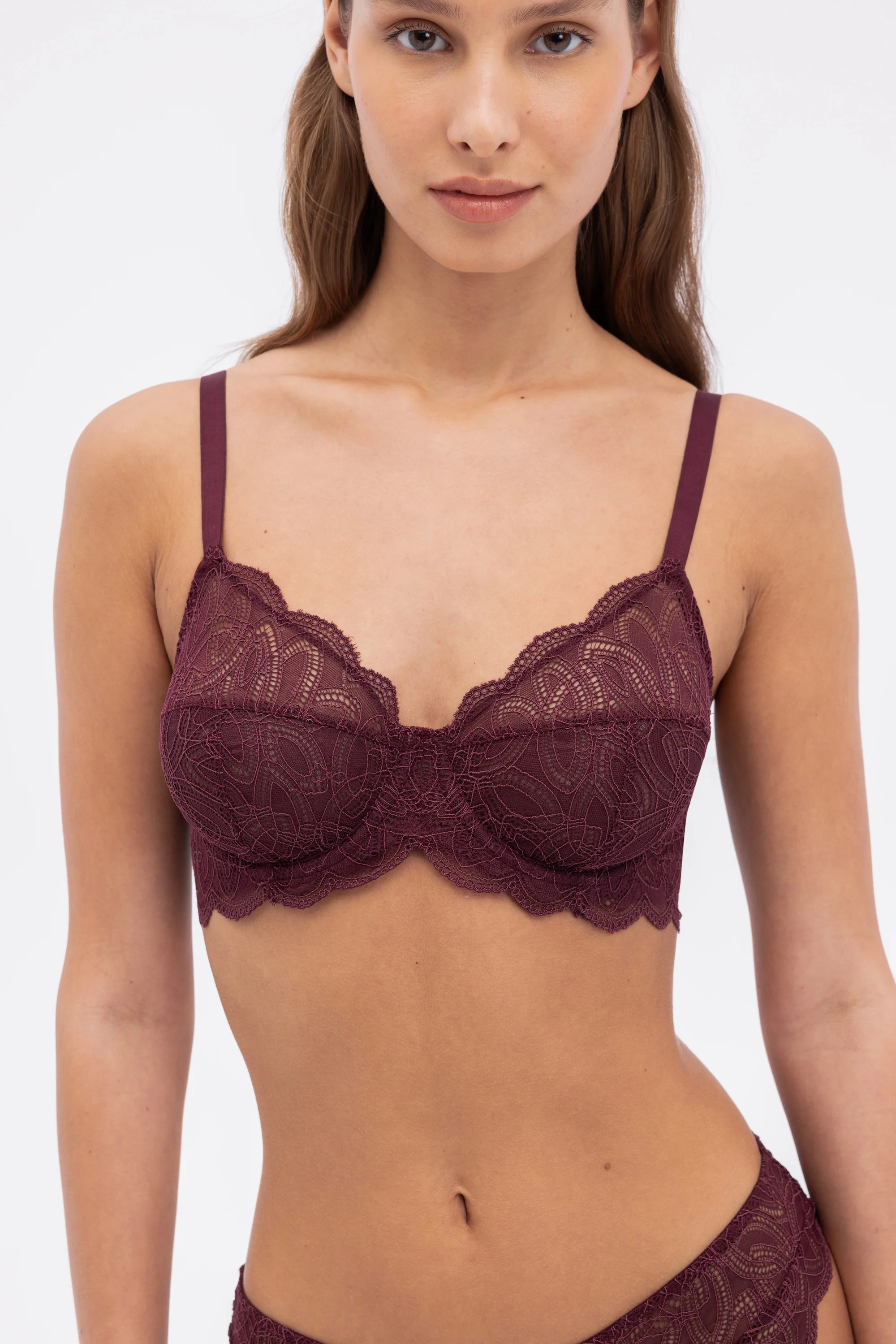 Dahlia Underwired Full Cup Bra | Cherry Lacquer - Image 2
