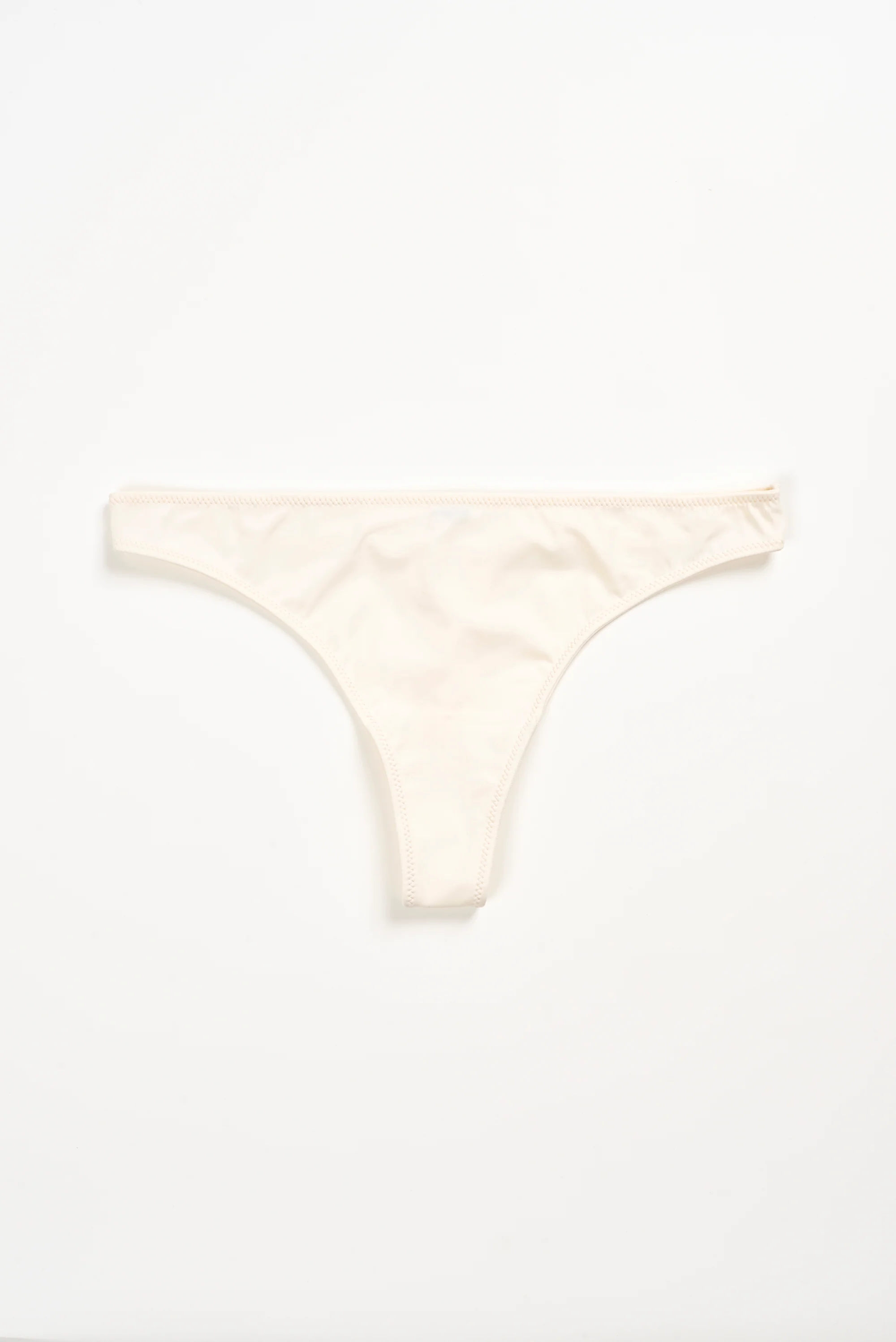 Nano Minimal Thong | Plaster