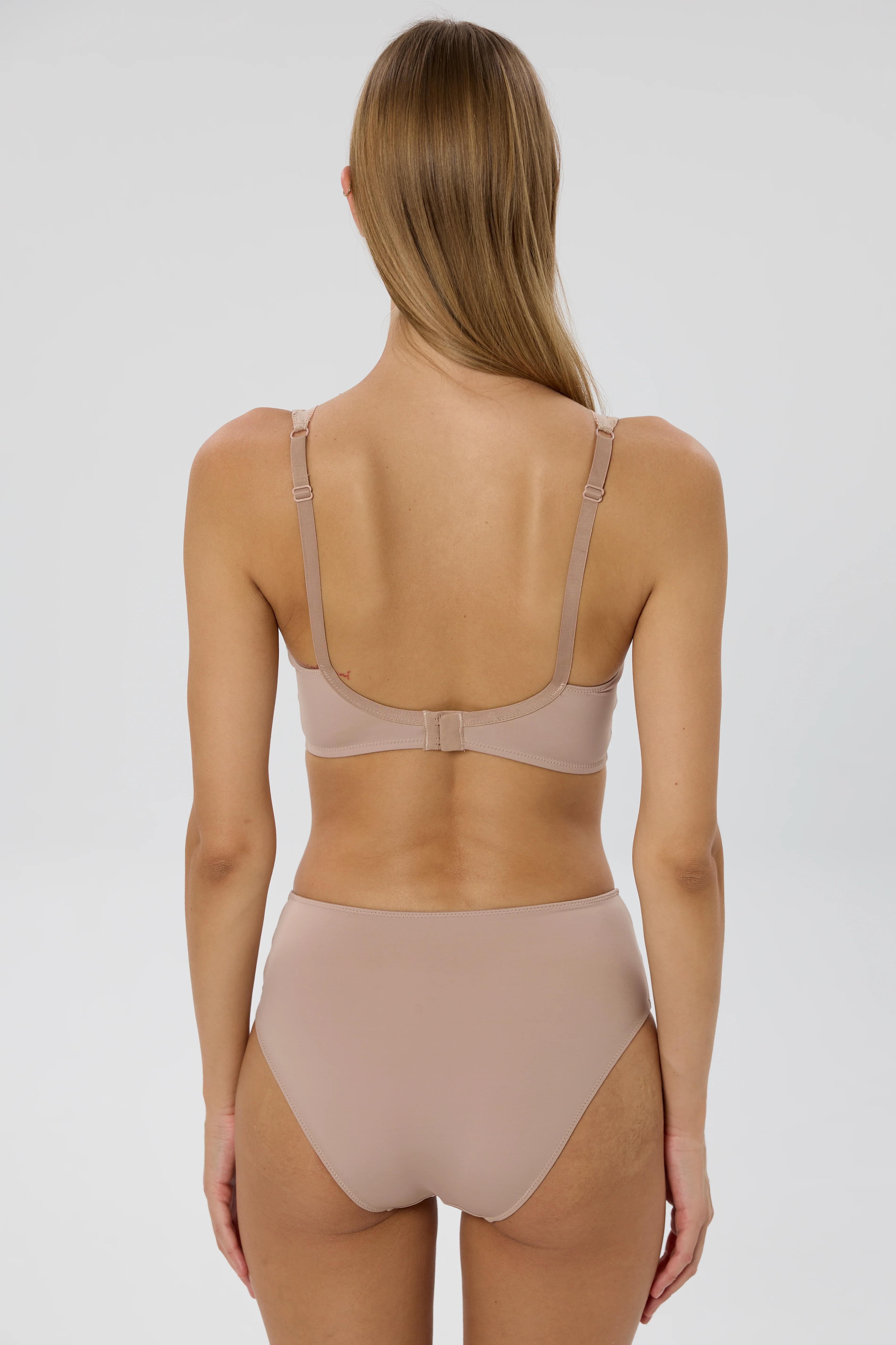 Nano Soft Cup Plunge Bra | Nude - Image 4